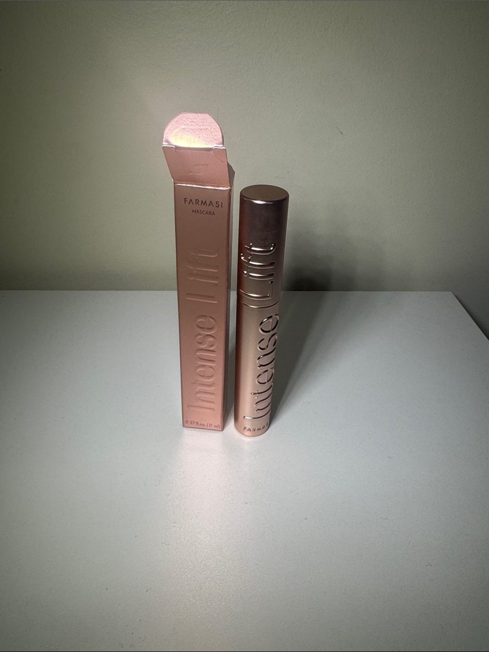 Farmasi Mascara Tube & Box in Rose Gold